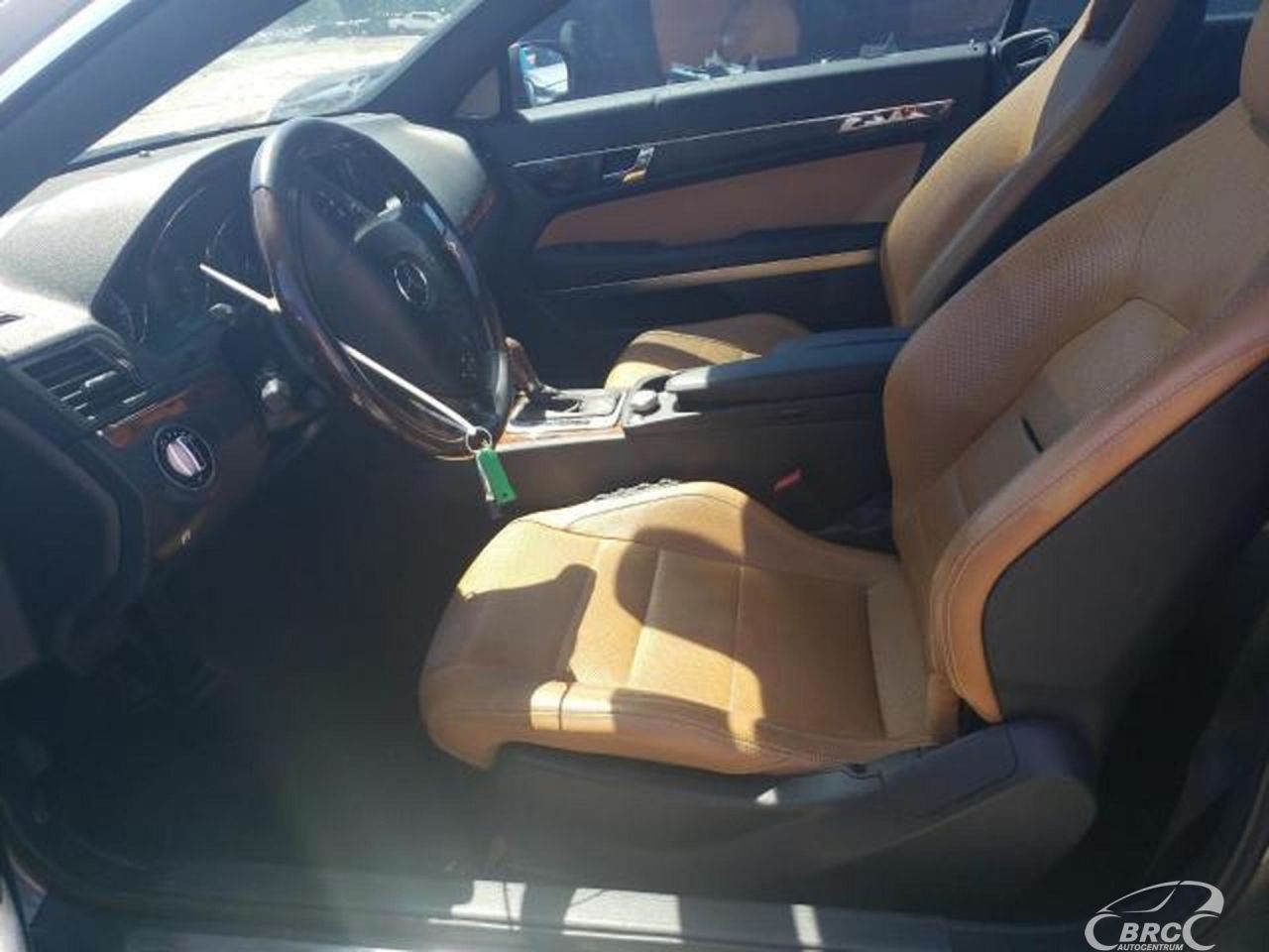 Mercedes-Benz E550 | 50