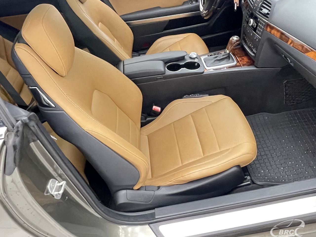 Mercedes-Benz E550 | 4