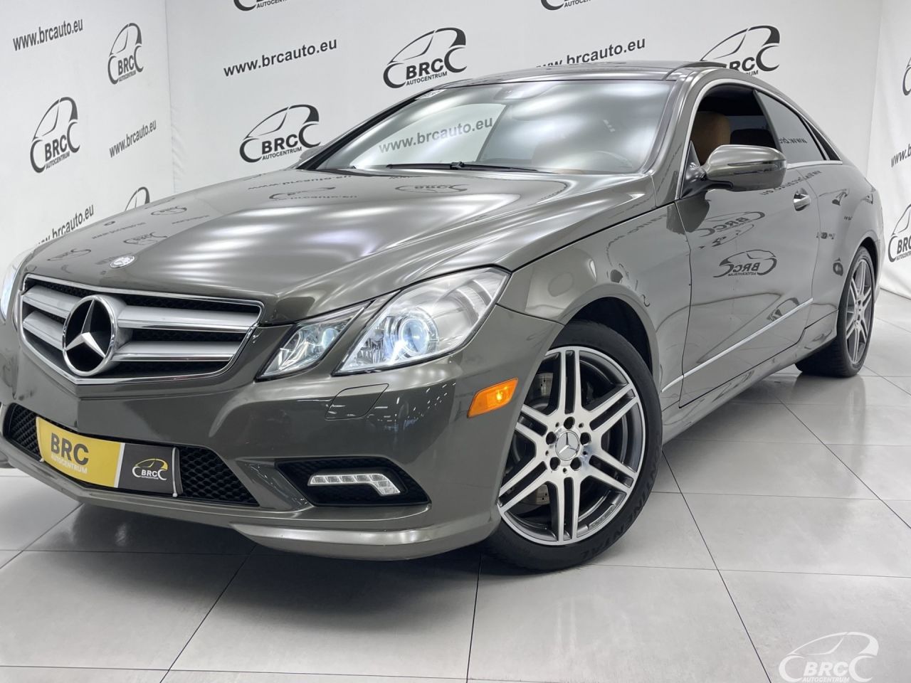 Mercedes-Benz E550 | 41