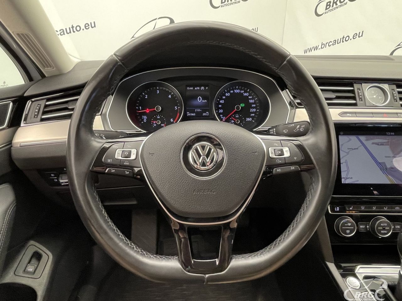 Volkswagen Passat | 27