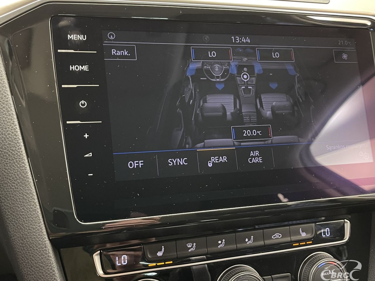Volkswagen Passat | 35