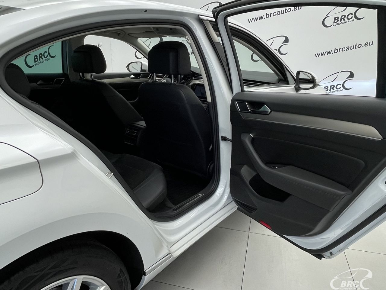Volkswagen Passat | 11