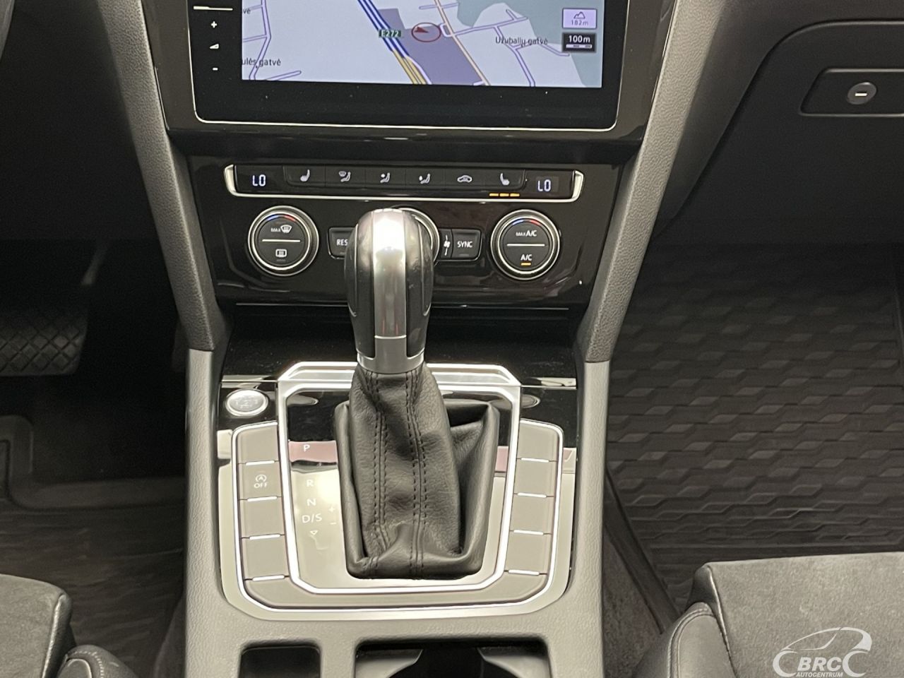 Volkswagen Passat | 17