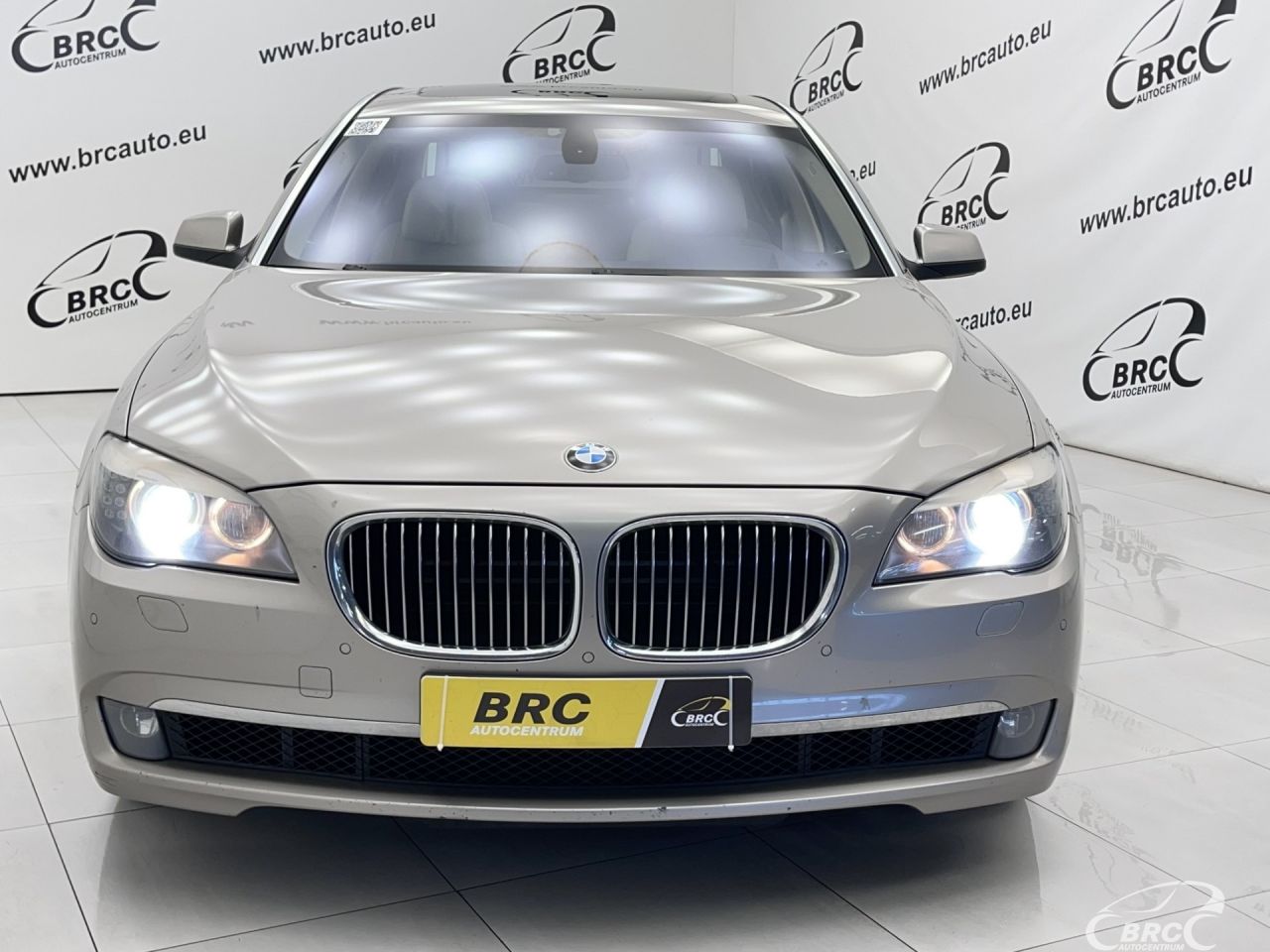 BMW 750 | 55