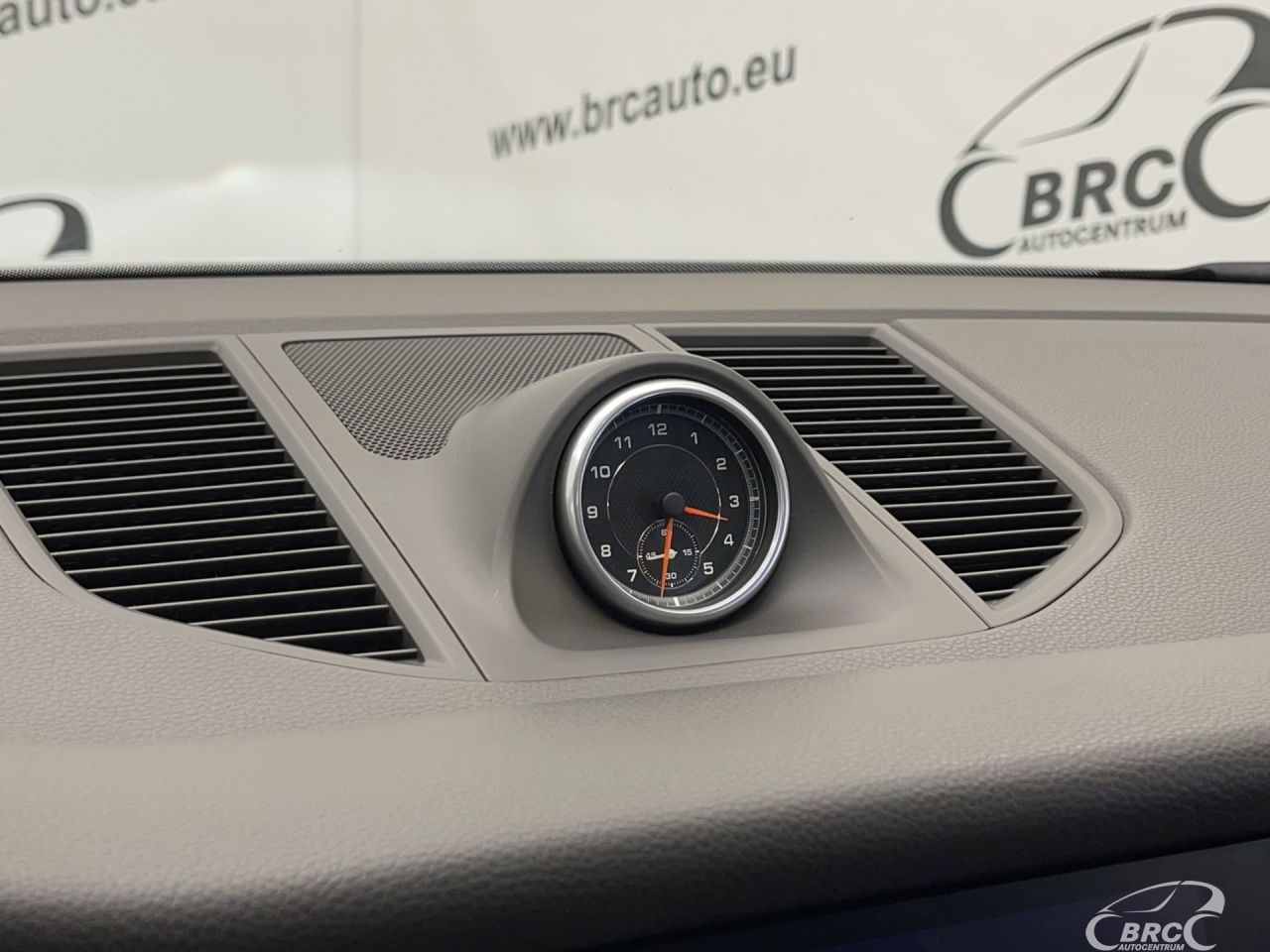 Porsche Macan | 30