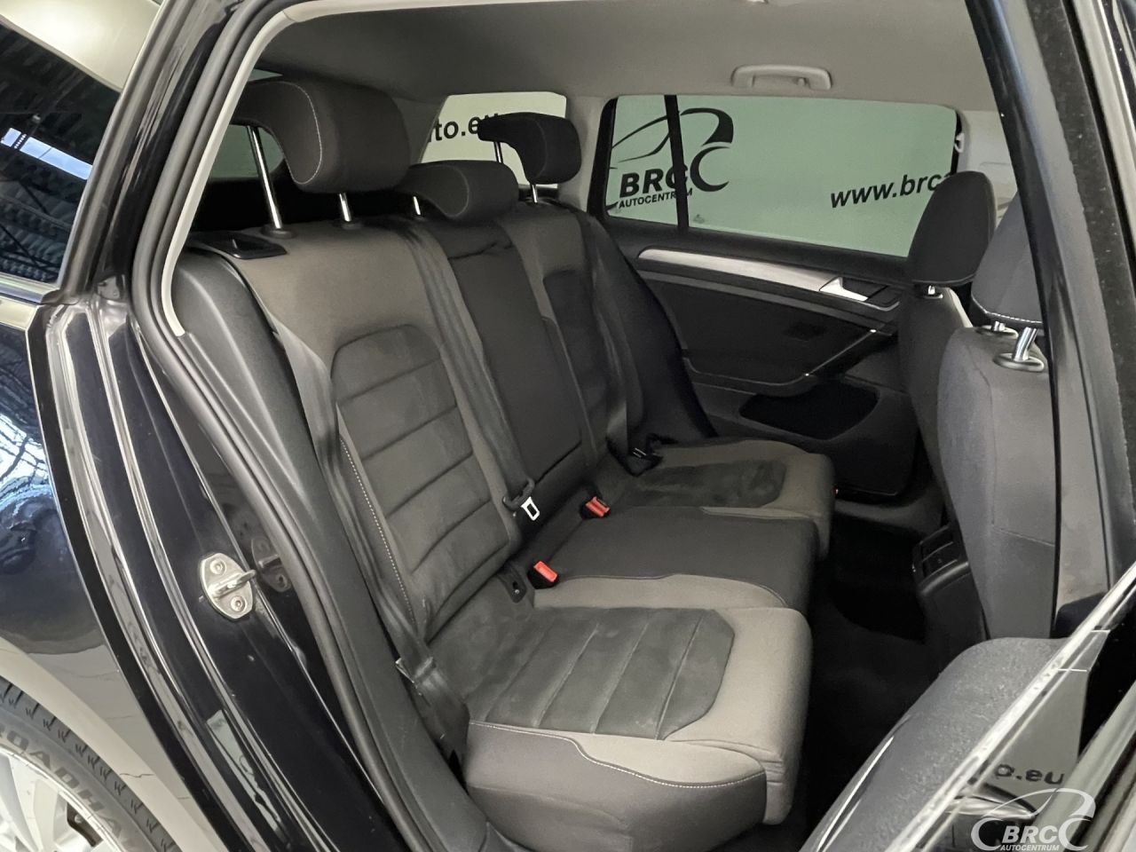 Volkswagen Golf | 11