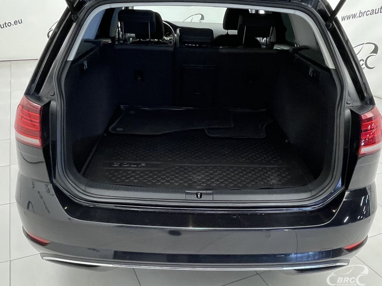 Volkswagen Golf | 40