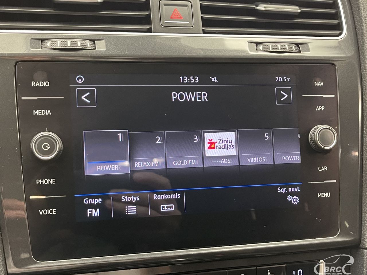 Volkswagen Golf | 33