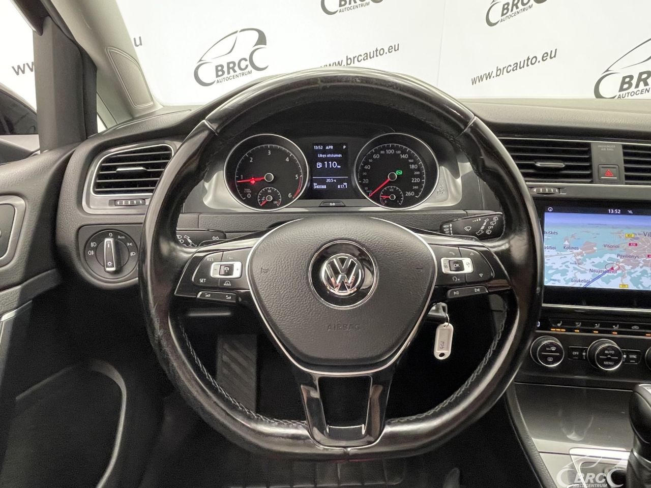 Volkswagen Golf | 27