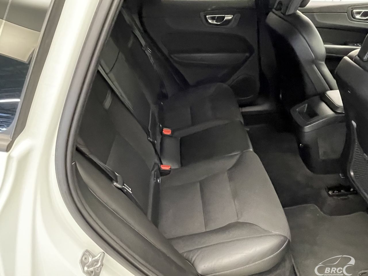 Volvo XC60 | 10