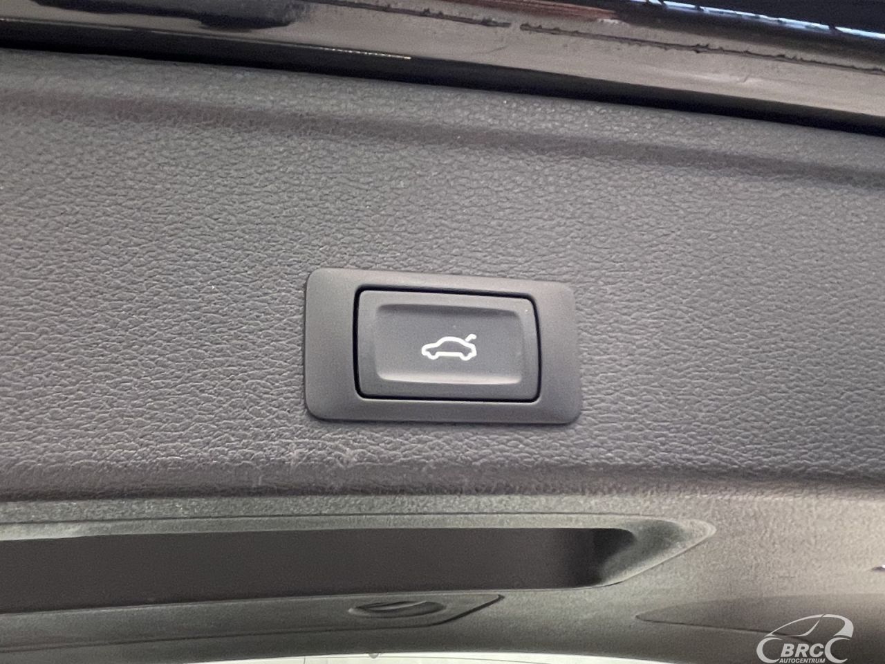 Audi A4 | 40