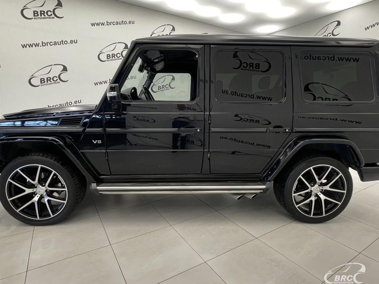 Mercedes-Benz G500 | 53