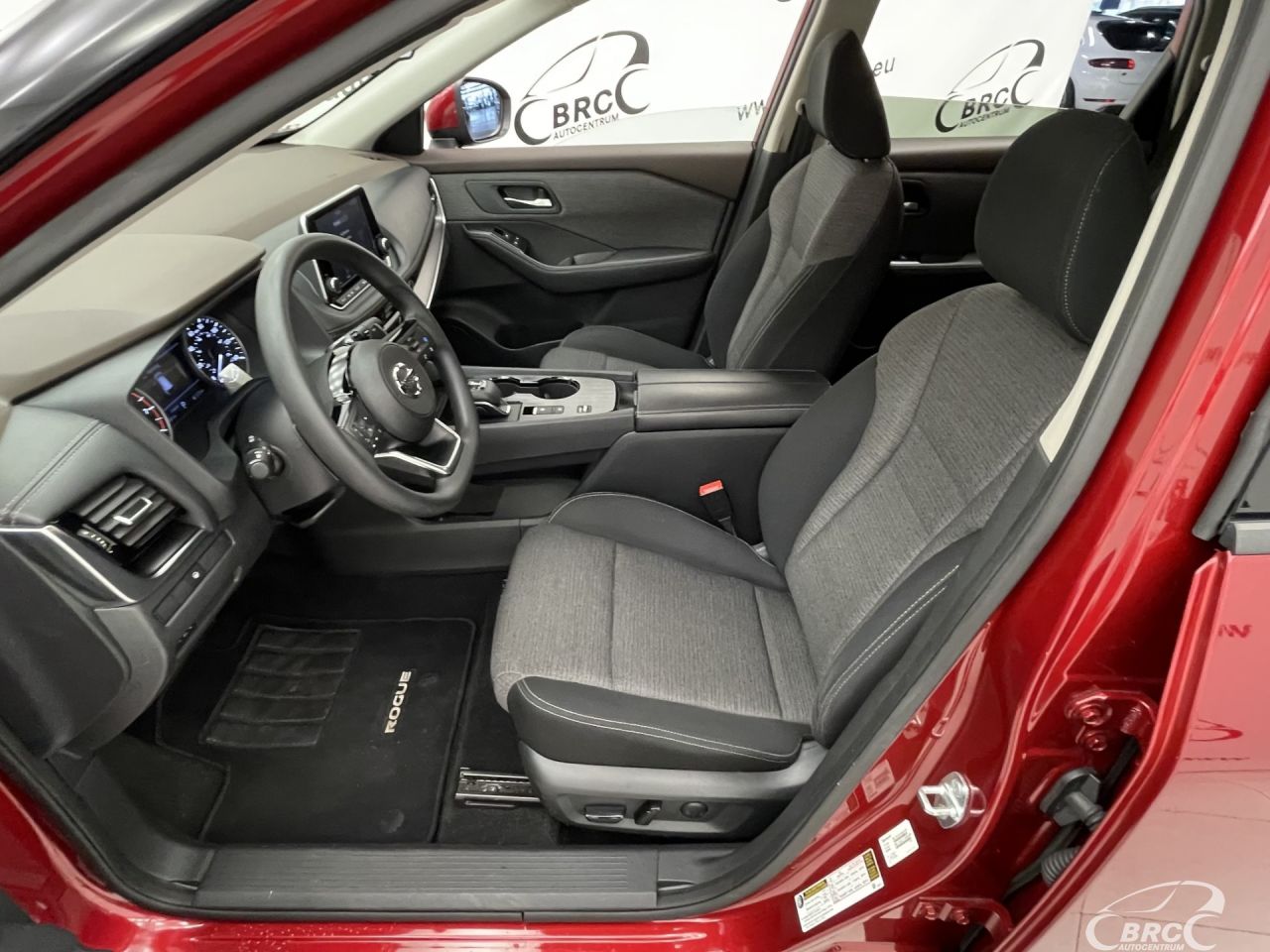 Nissan Rogue | 21