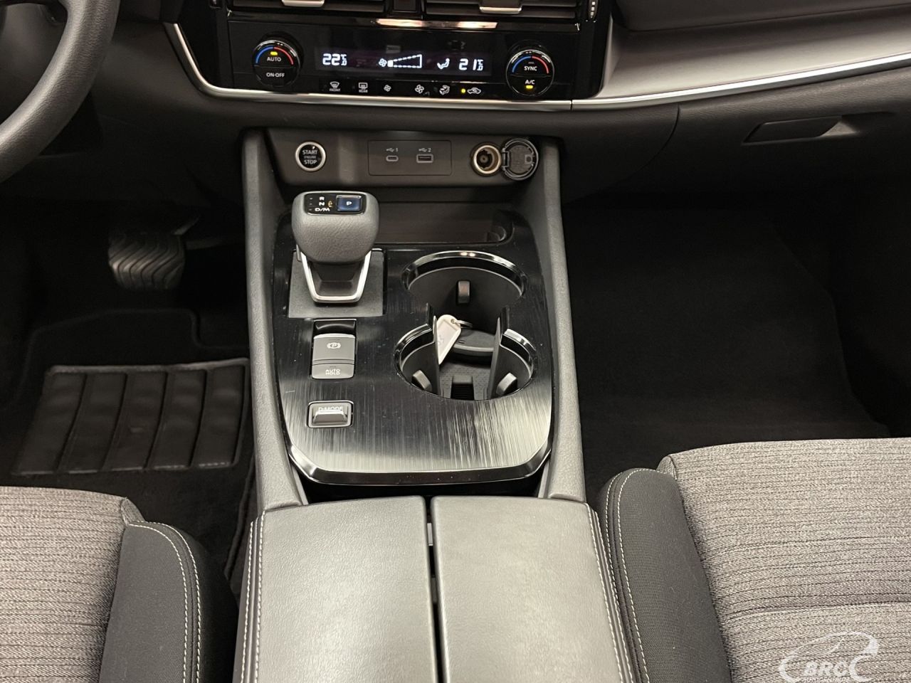 Nissan Rogue | 18