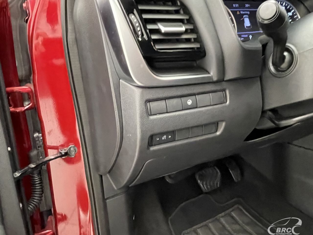 Nissan Rogue | 25