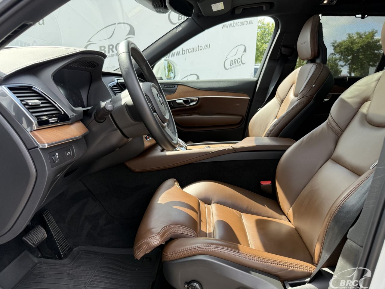 Volvo XC90 | 27