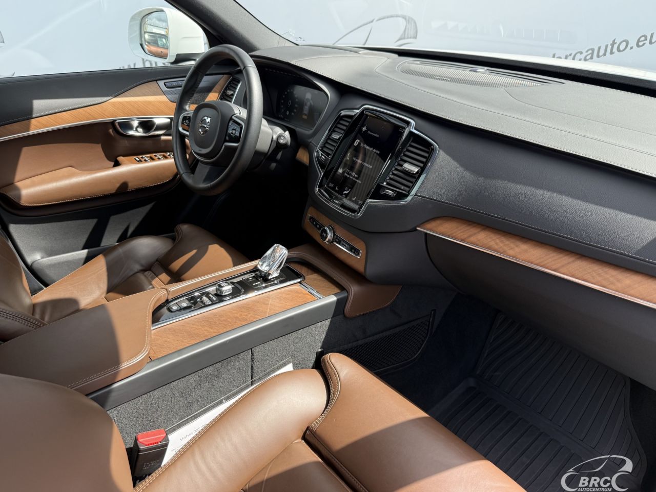 Volvo XC90 | 9