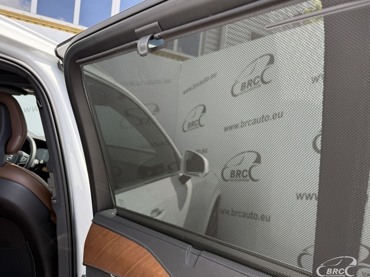 Volvo XC90 | 12