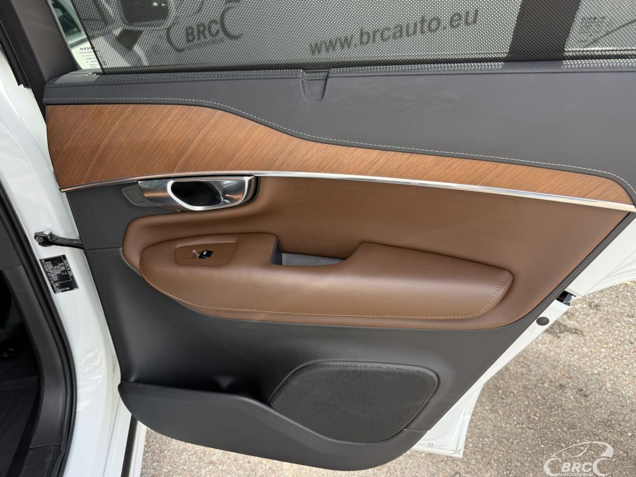Volvo XC90 | 11