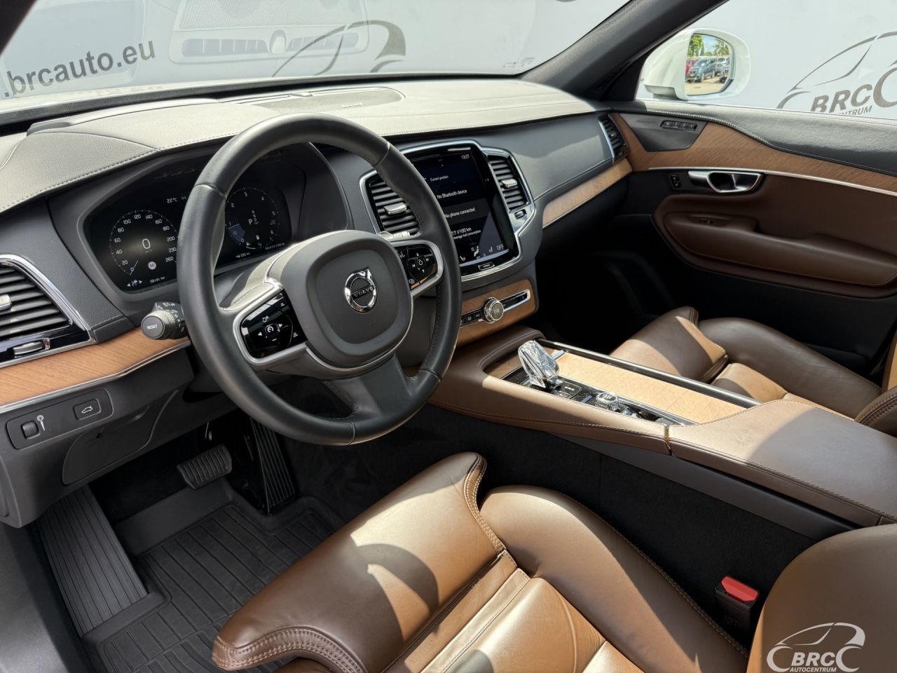 Volvo XC90 | 26