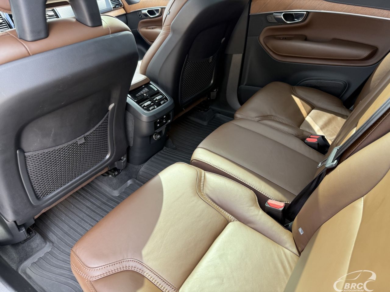 Volvo XC90 | 19