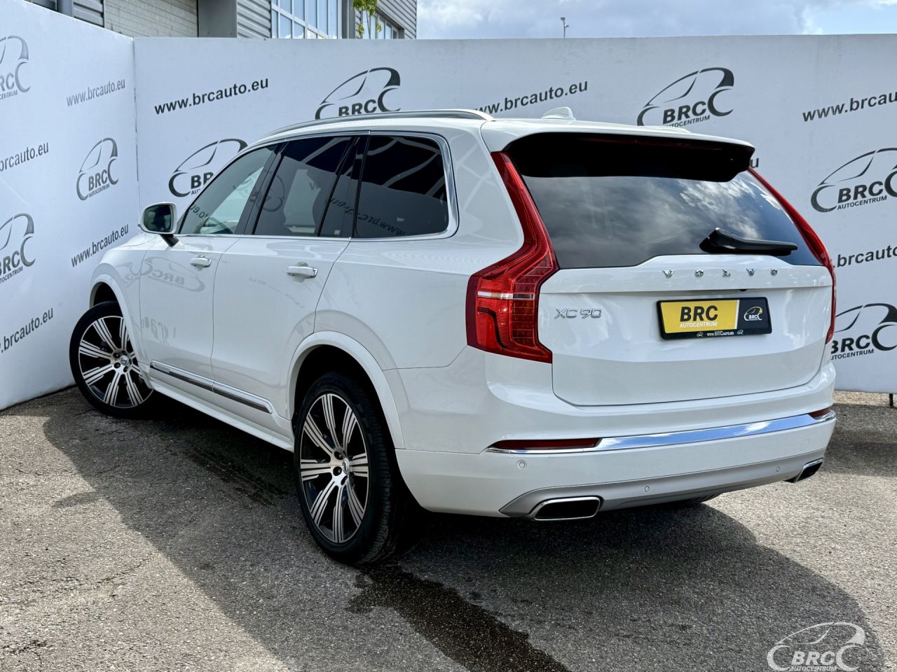 Volvo XC90 | 57