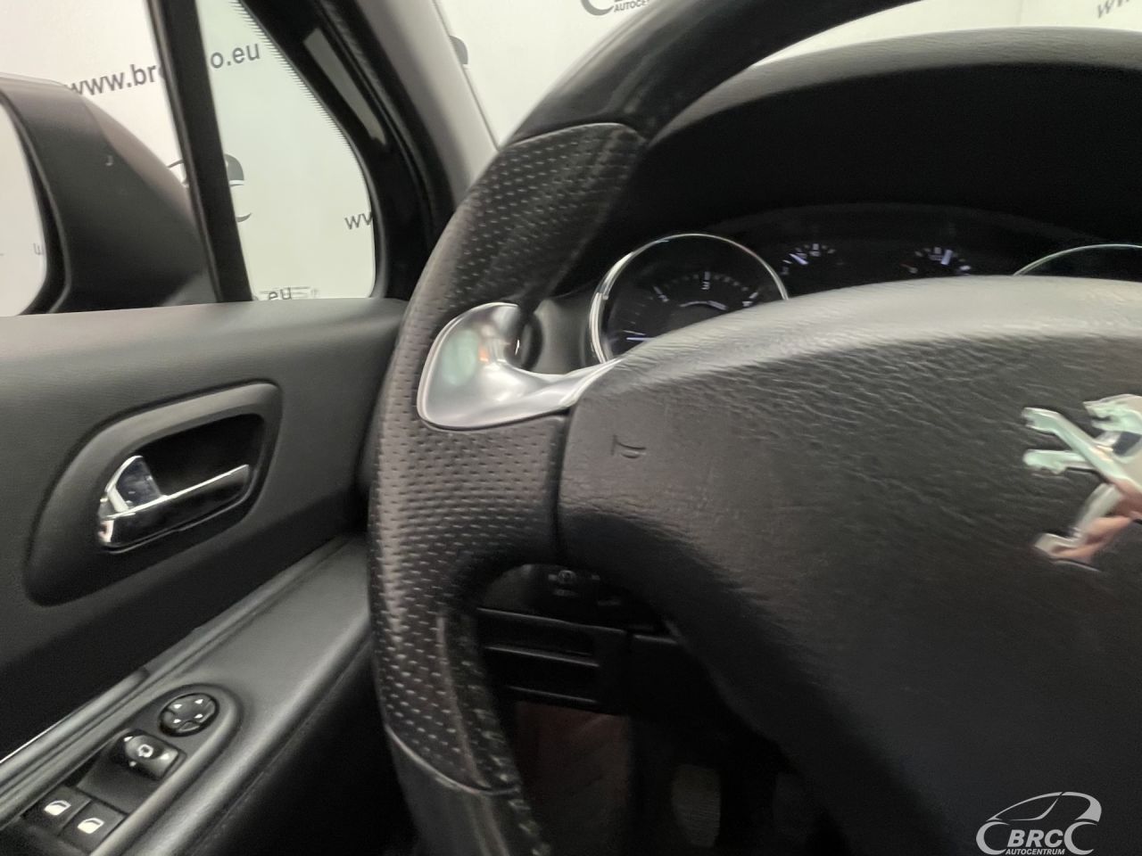 Peugeot 3008 | 33
