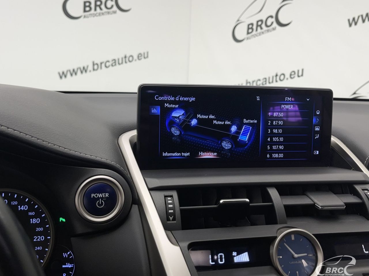Lexus NX 300h | 39