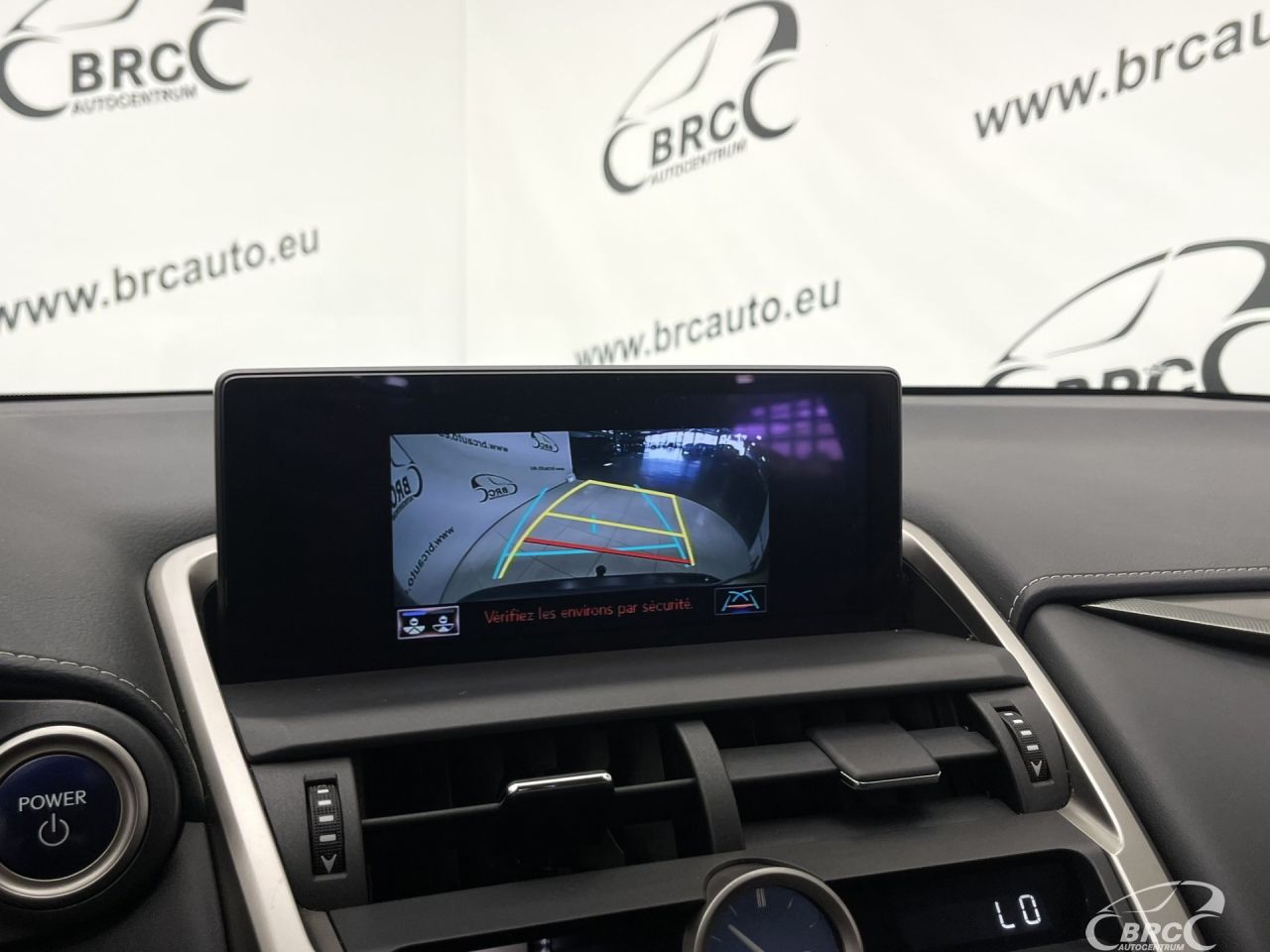 Lexus NX 300h | 32