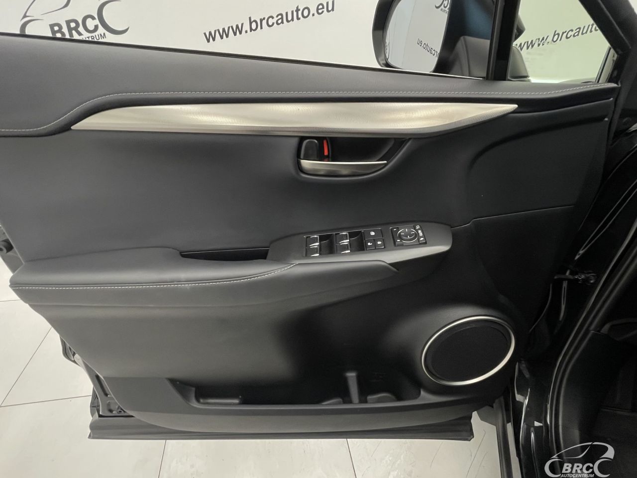 Lexus NX 300h | 18