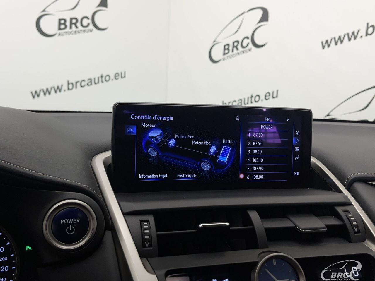 Lexus NX 300h | 37