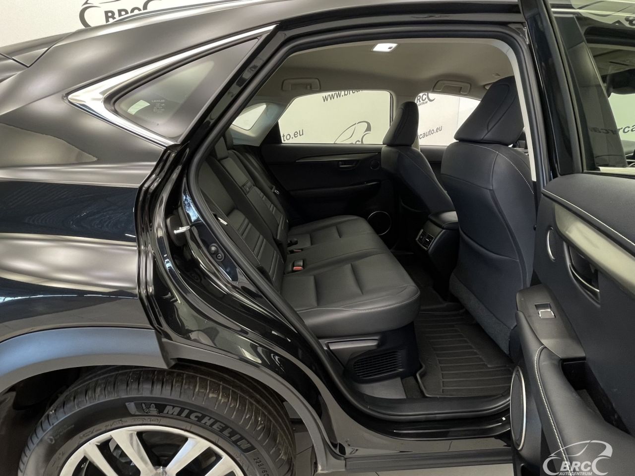 Lexus NX 300h | 8