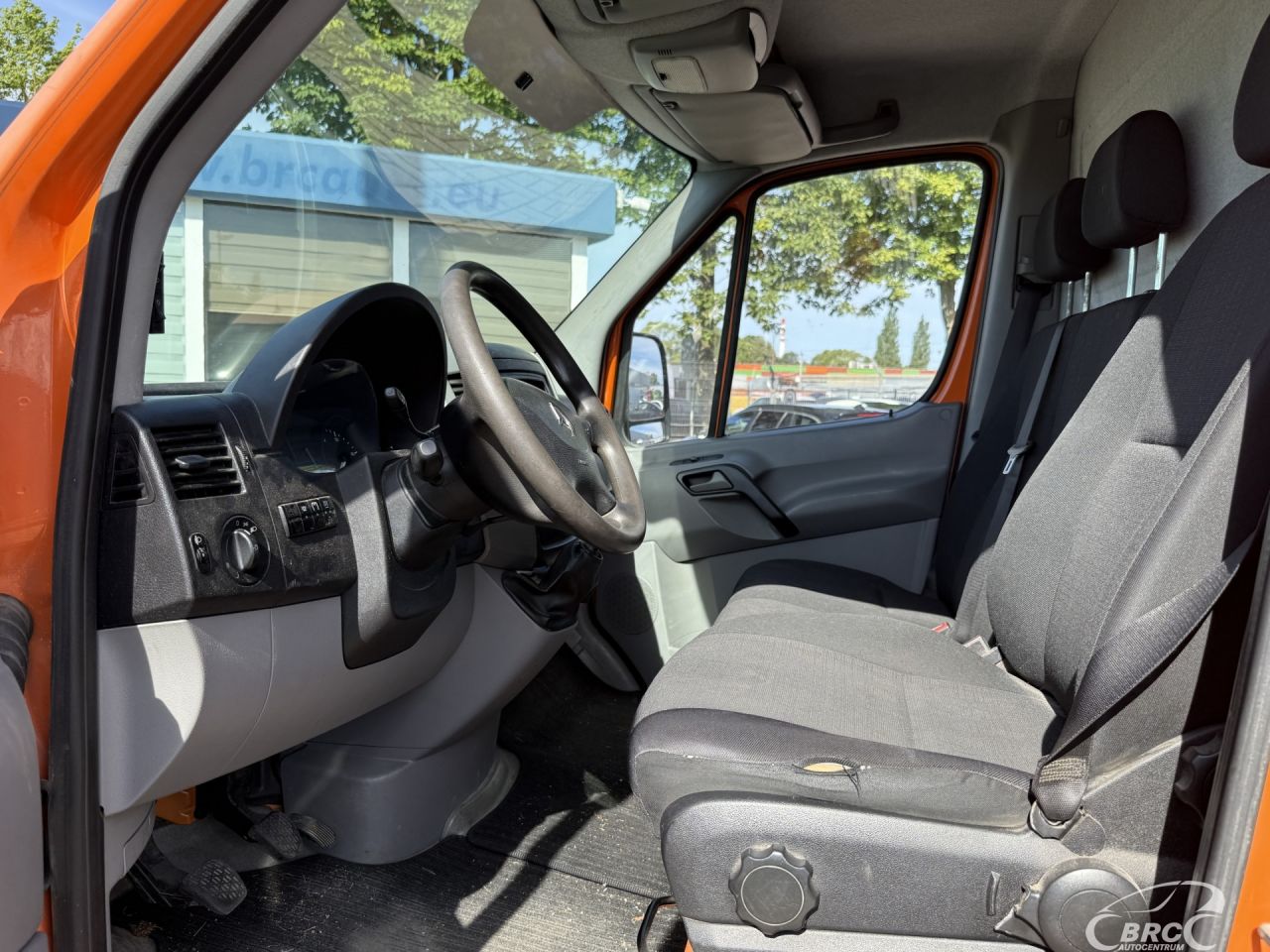 Mercedes-Benz Sprinter | 18