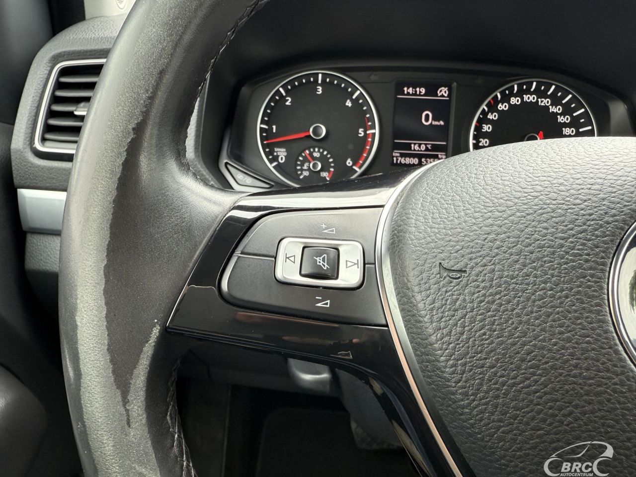 Volkswagen Amarok | 28