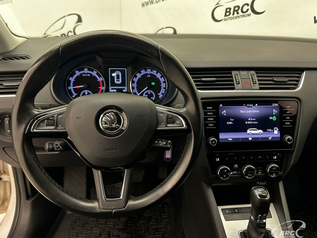 Skoda Octavia | 11