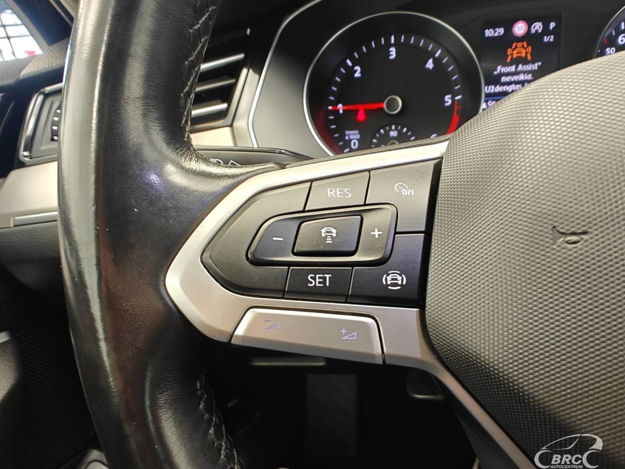 Volkswagen Passat | 18