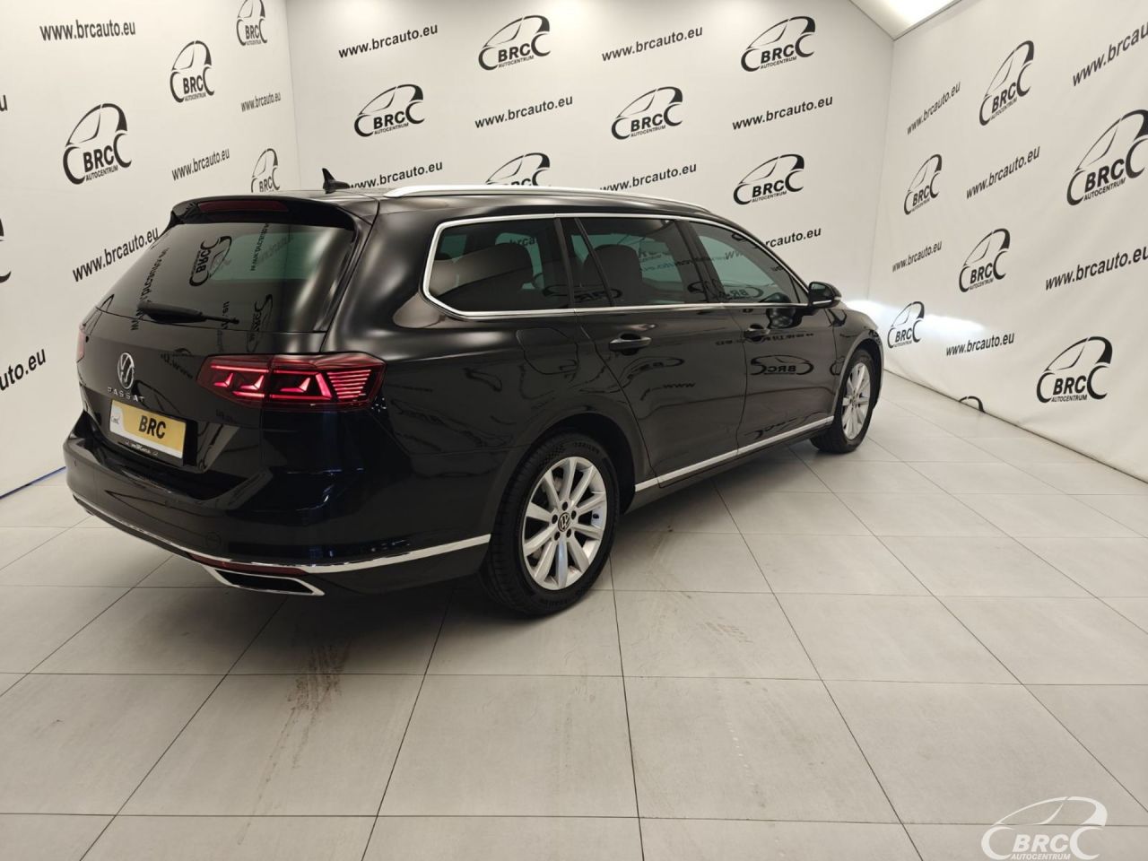 Volkswagen Passat | 24