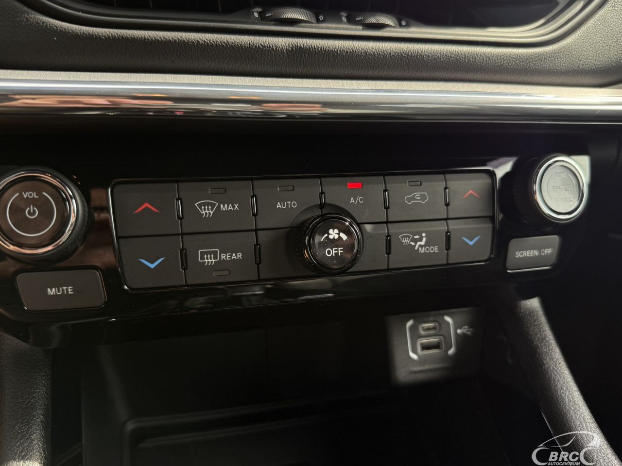 Jeep Compass | 32