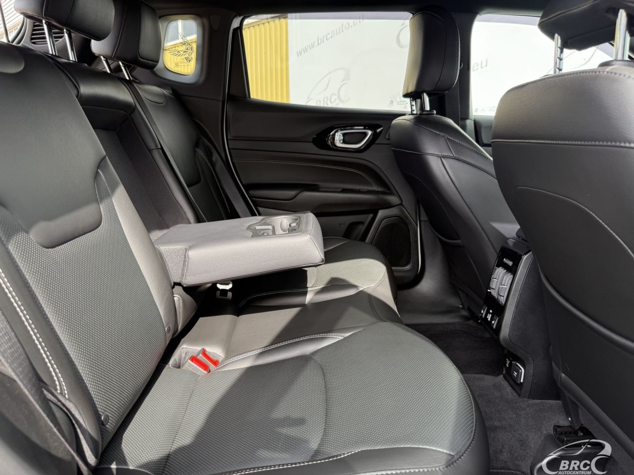 Jeep Compass | 12