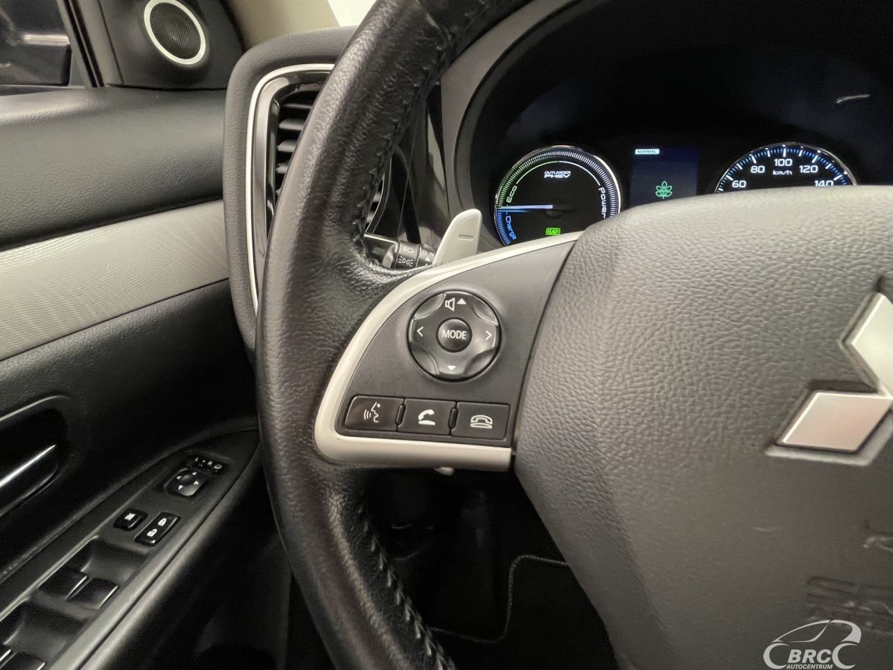 Mitsubishi Outlander | 30