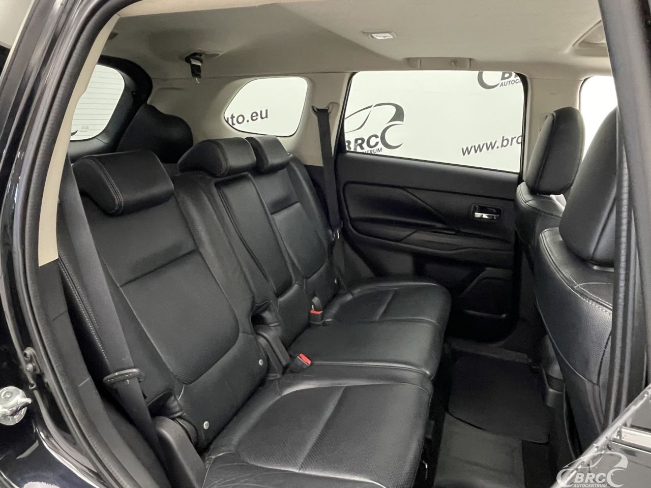 Mitsubishi Outlander | 10