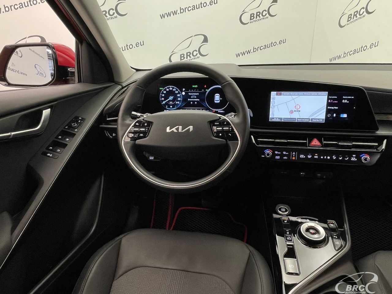 Kia Niro | 13