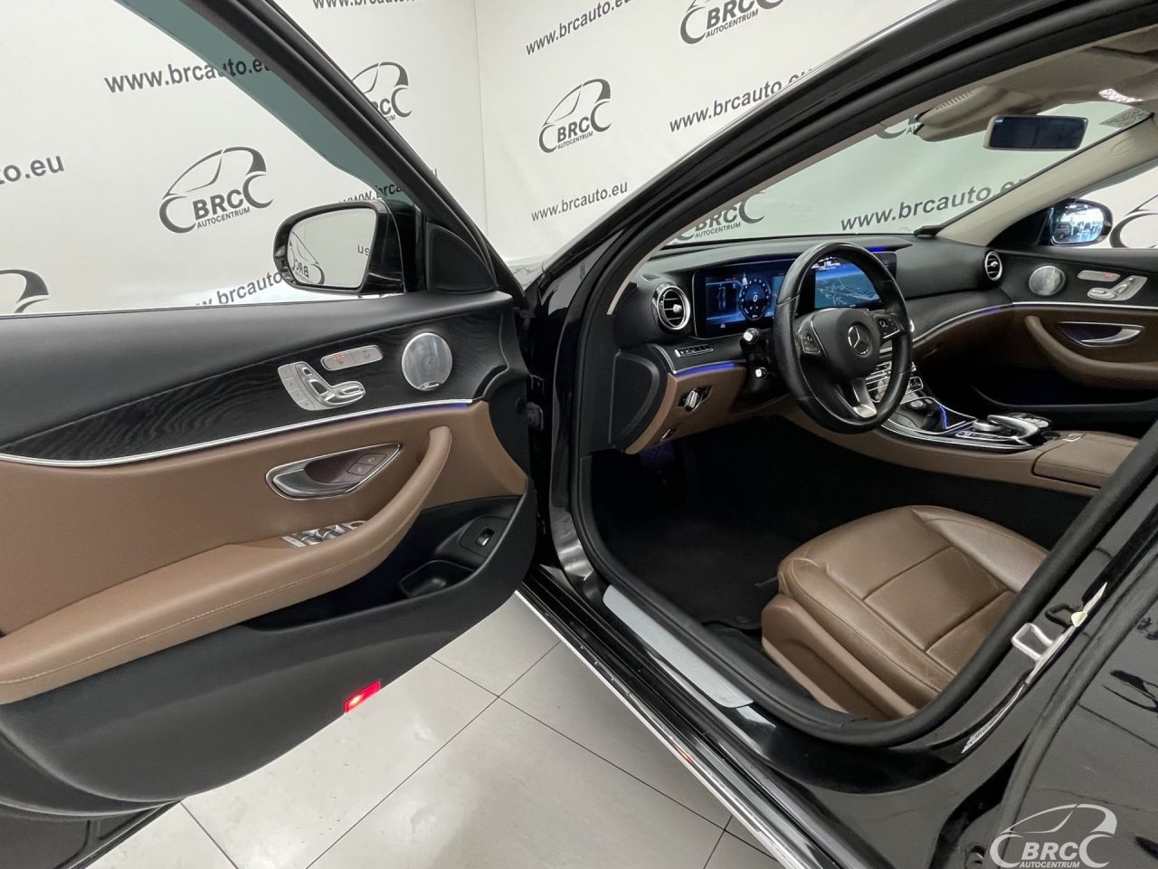 Mercedes-Benz E350 | 19