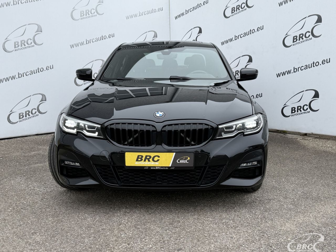 BMW 330 | 40