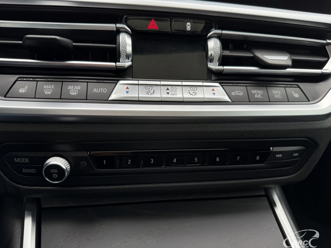 BMW 330 | 27