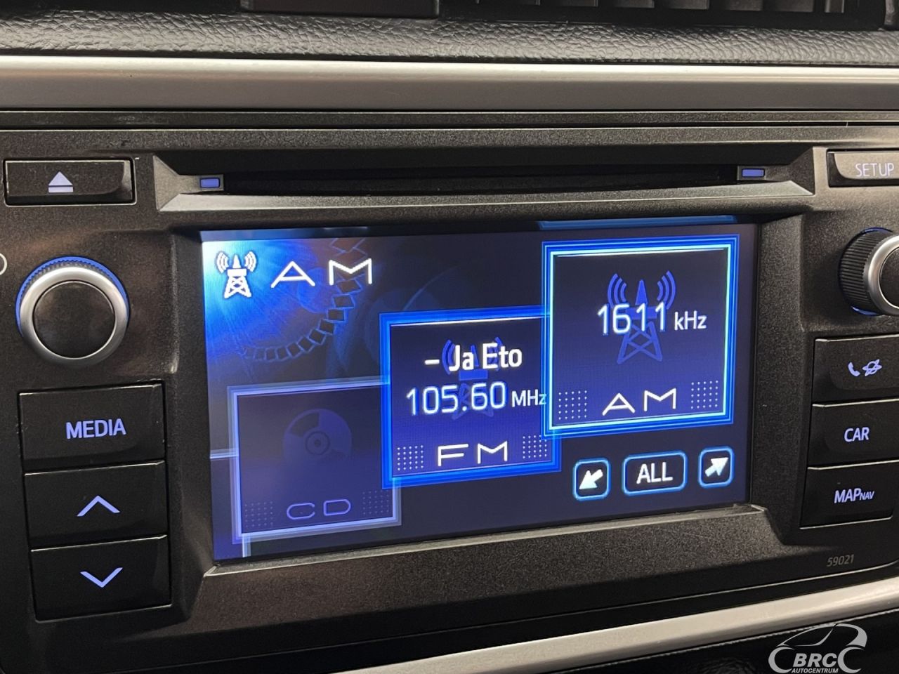 Toyota Auris | 35