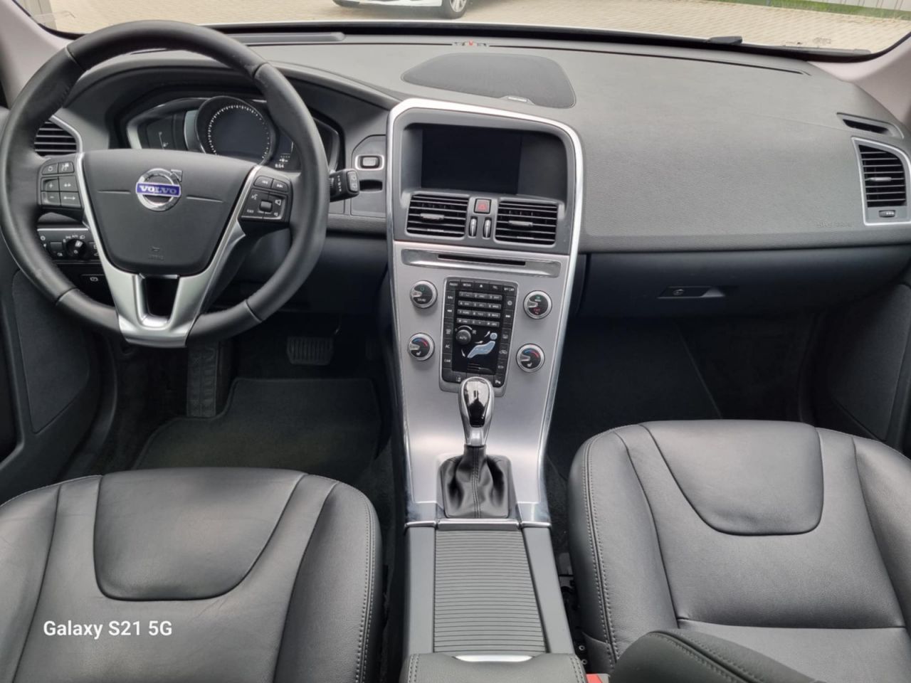 Volvo XC60 | 8