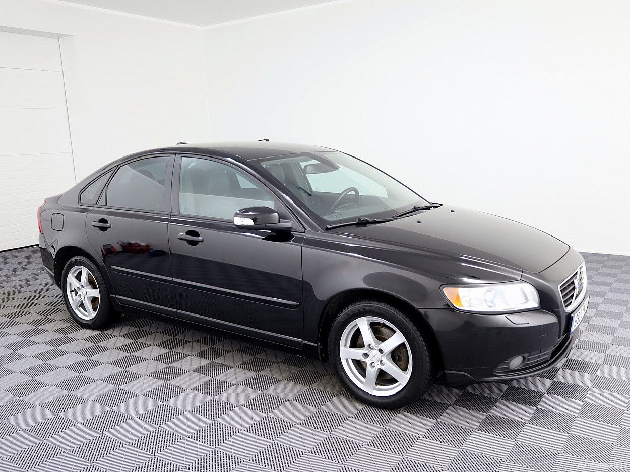 Volvo S40