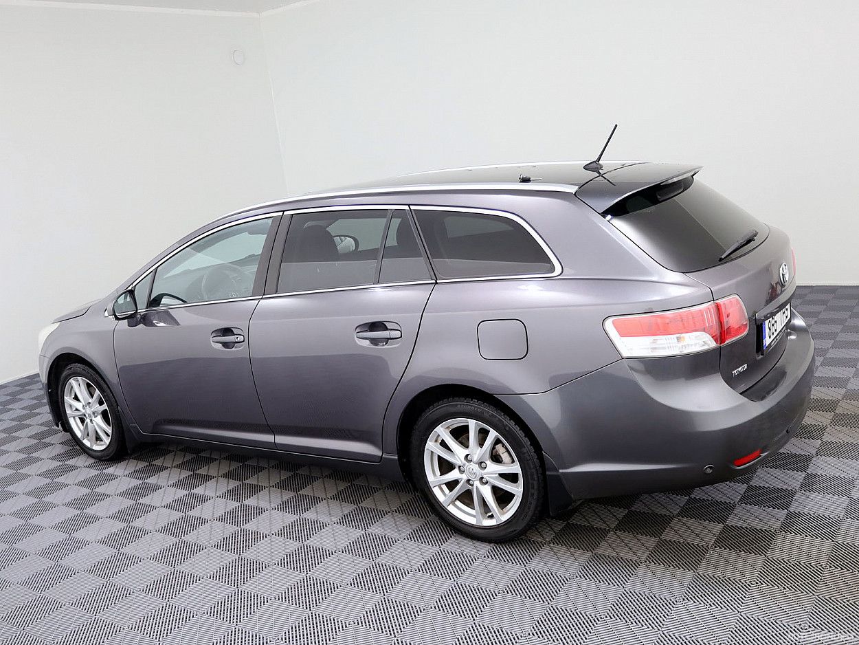 Toyota Avensis | 3