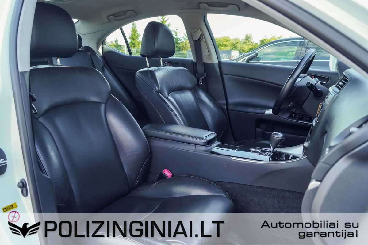 Lexus IS 250 | 17